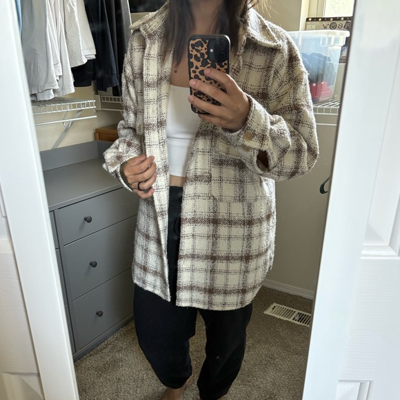 Women’s Plaid Jacket - Picture 4 of 5